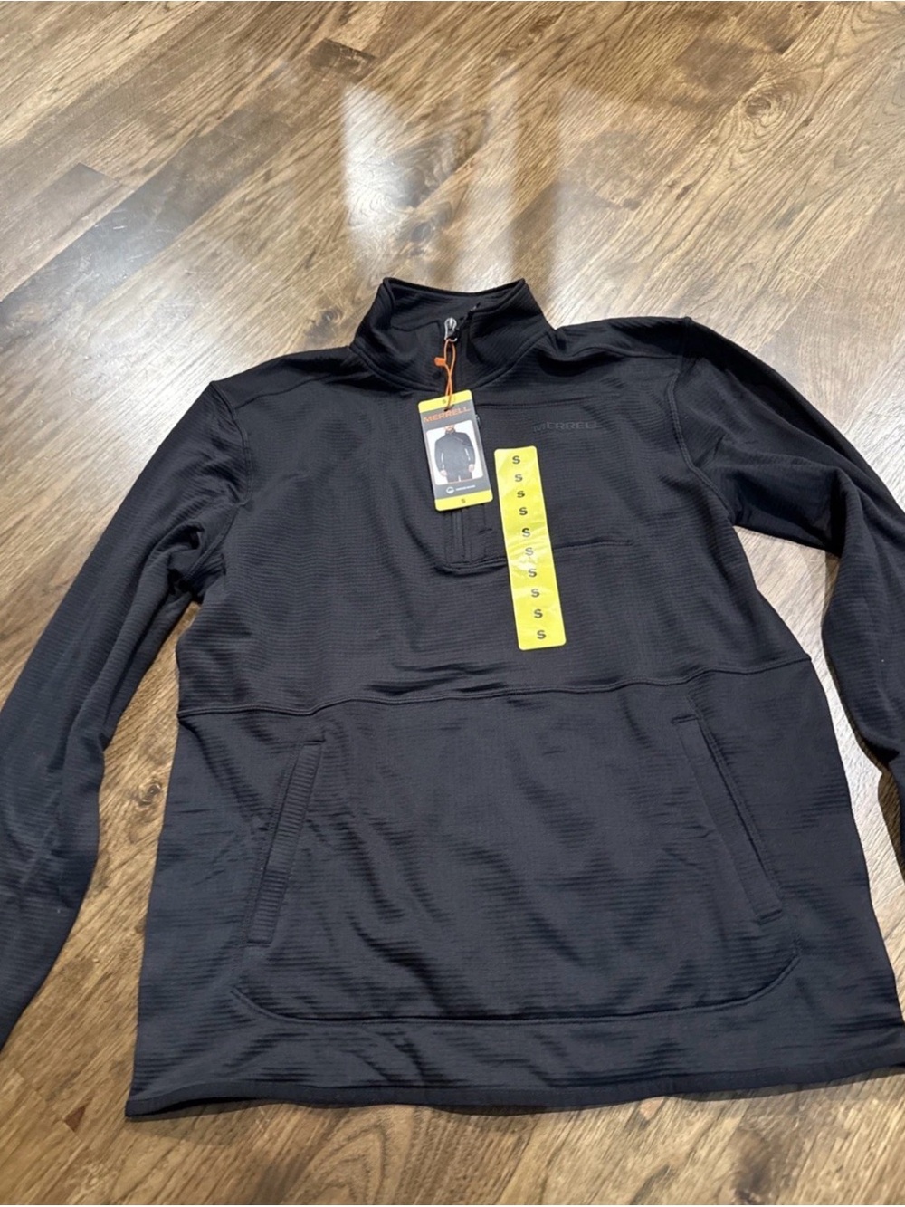 Merrell NWT Size S Black Quarter-Zip Performance Pullover-001*